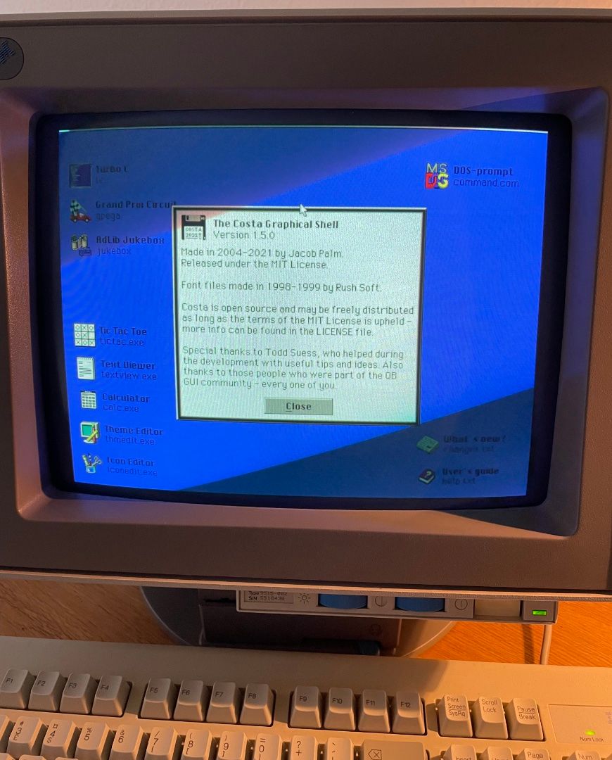 Costa running on a 16 MHz IBM PS/2 55SX